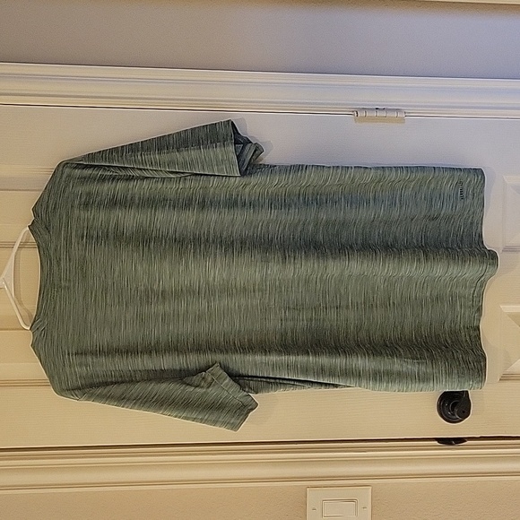 Mens NWOT large Adidas shirt - Picture 3 of 9